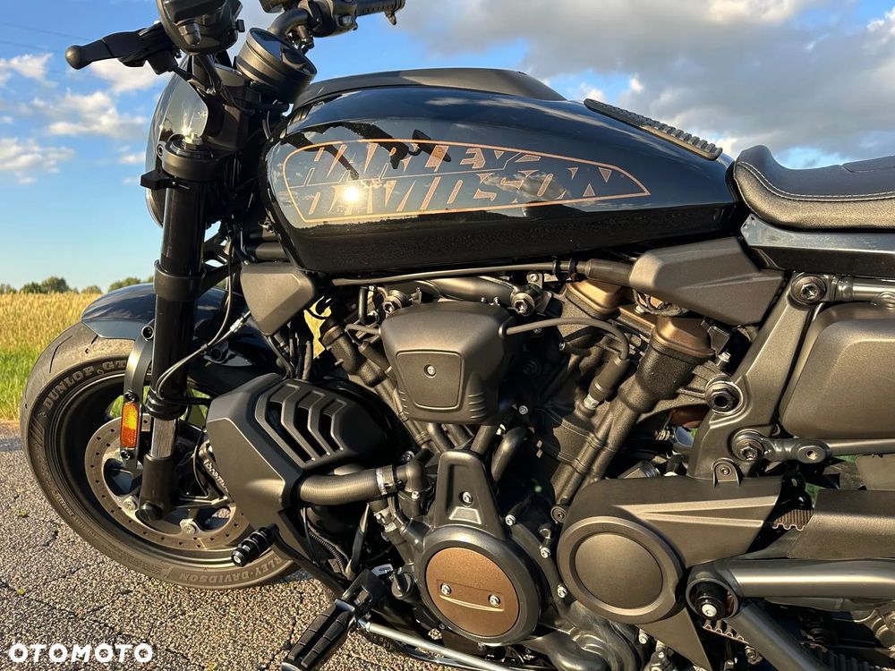 Harley-Davidson Sportster - 1