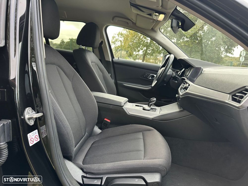 BMW 330 e Line Luxury Auto - 18