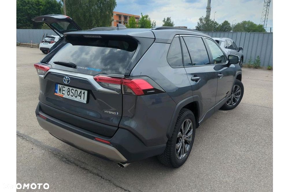 Toyota RAV4 - 3