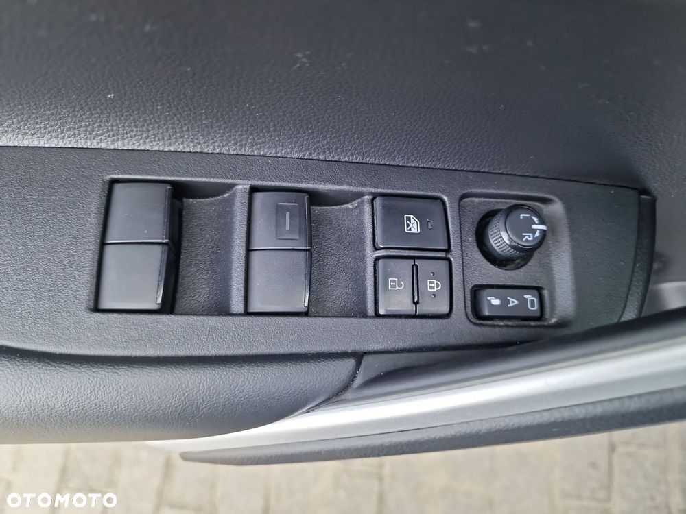 Toyota Corolla Cross 2.0 Hybrid Style - 18