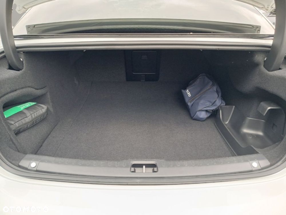 Volvo S90 - 30