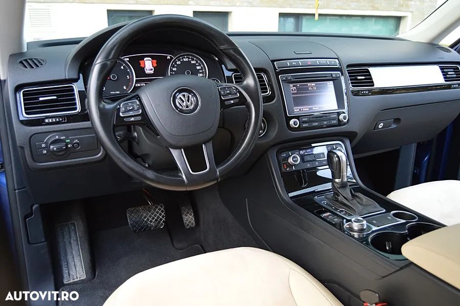 Volkswagen Touareg 3.0 V6 TDI SCR Blue Motion DPF Automatik - 16