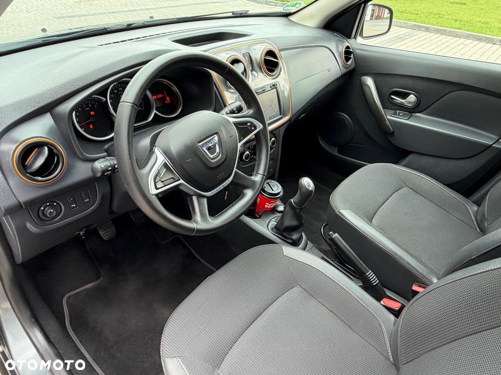 Dacia Sandero Stepway TCe 90 (S&S) Celebration - 12