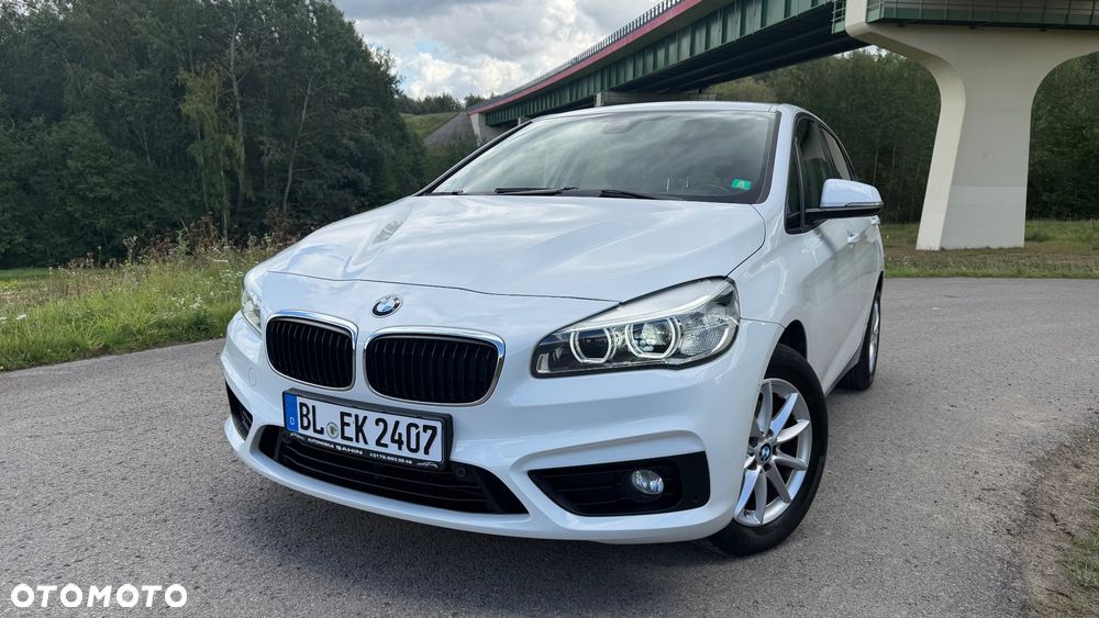 BMW Seria 2 218d - 1