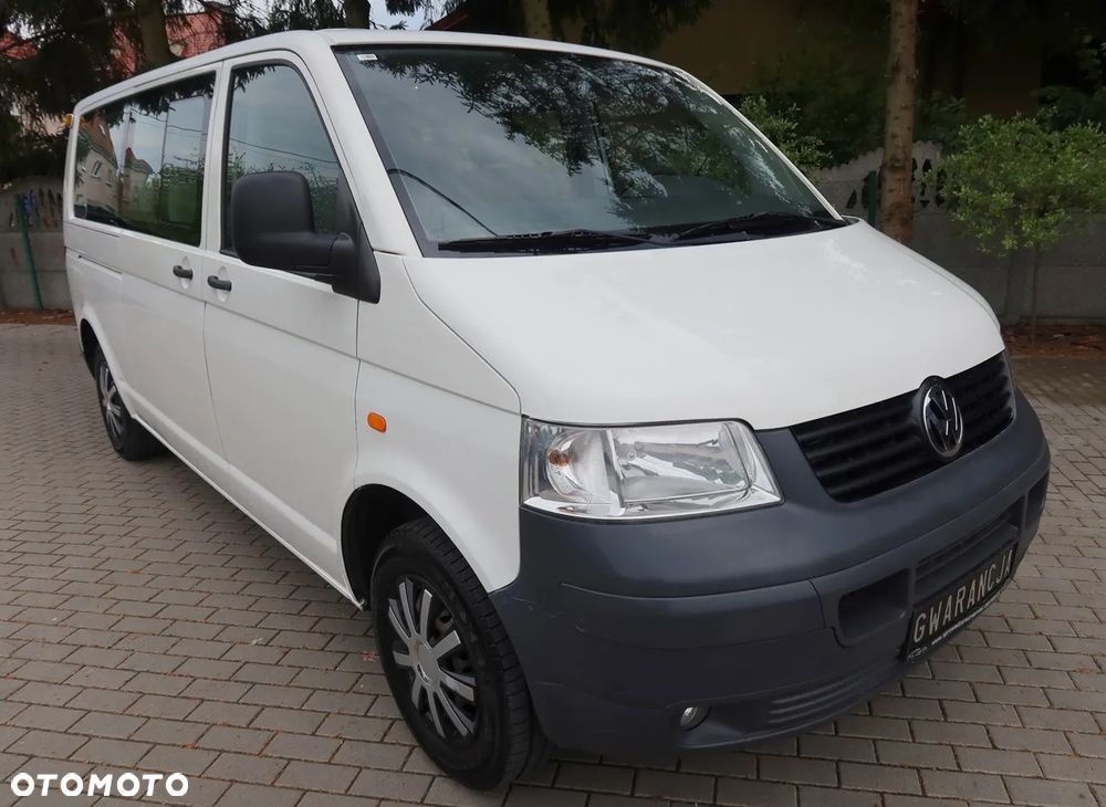 Volkswagen Transporter - 1