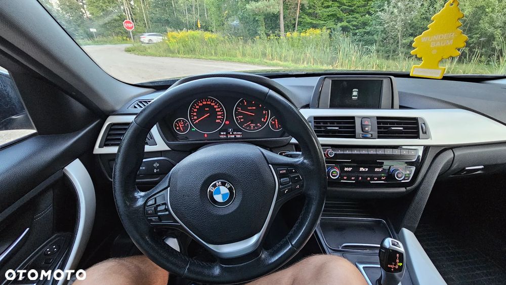BMW Seria 3 318d Advantage - 11