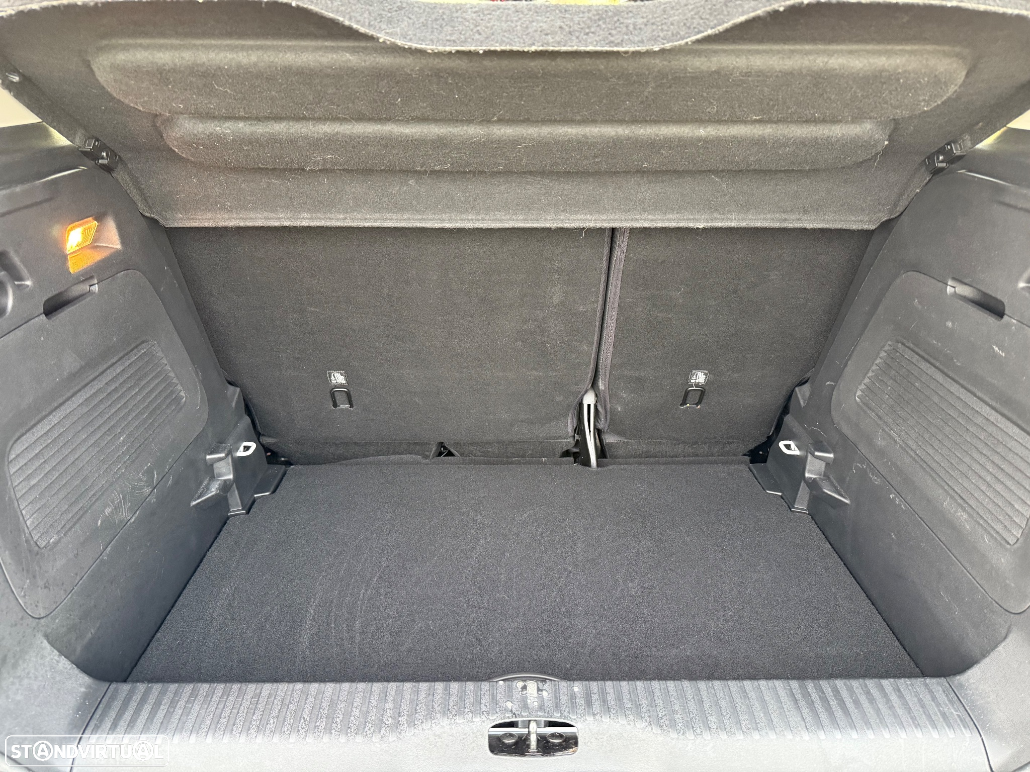 Citroën C3 Aircross 1.5 BlueHDi Shine EAT6 S&S - 11