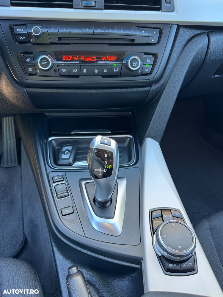 BMW Seria 3 320d Aut. Efficient Dynamics Edition - 23