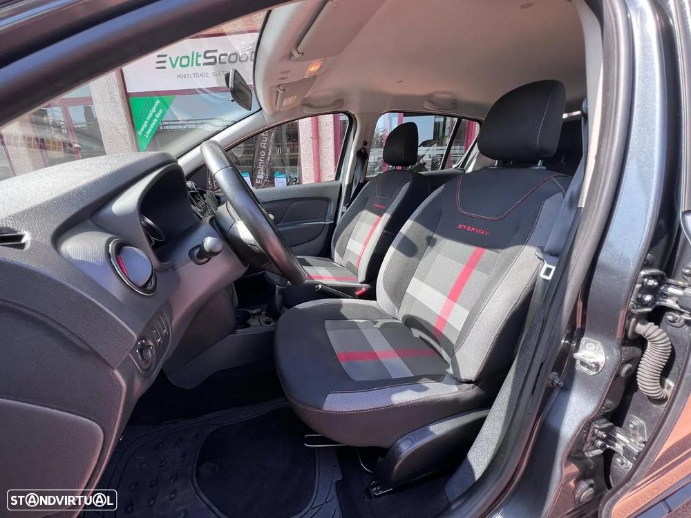 Dacia Sandero - 9