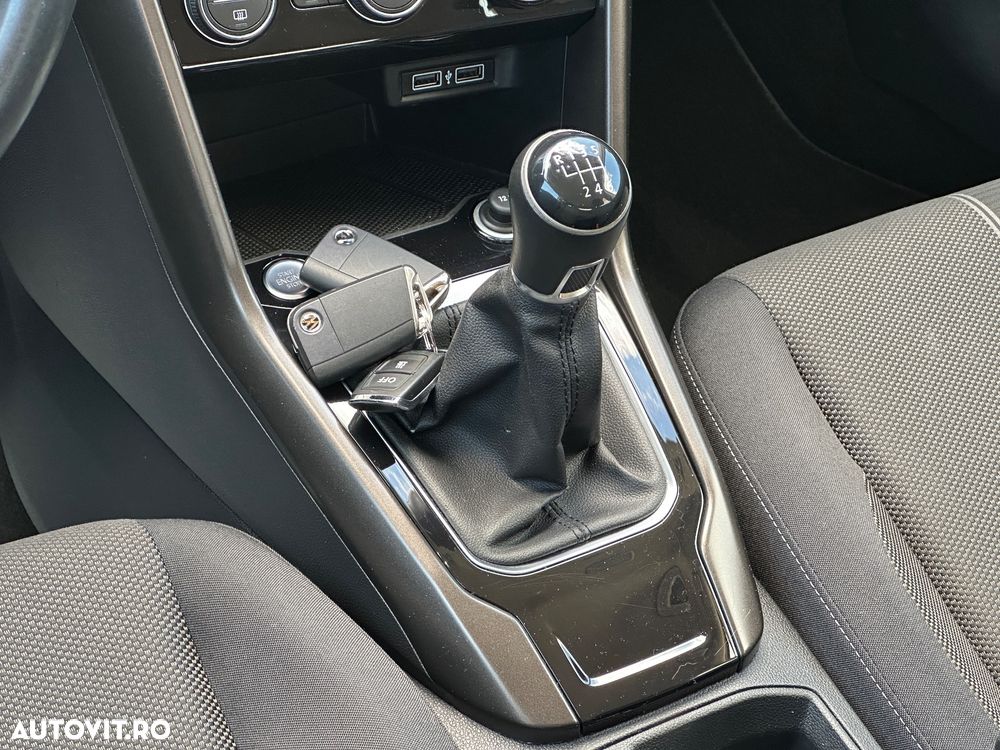 Volkswagen T-ROC 1.6 TDI Design - 16