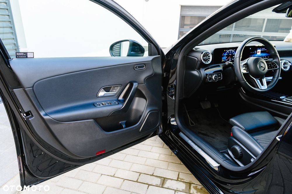 Mercedes-Benz Klasa A 200 7G-DCT - 19