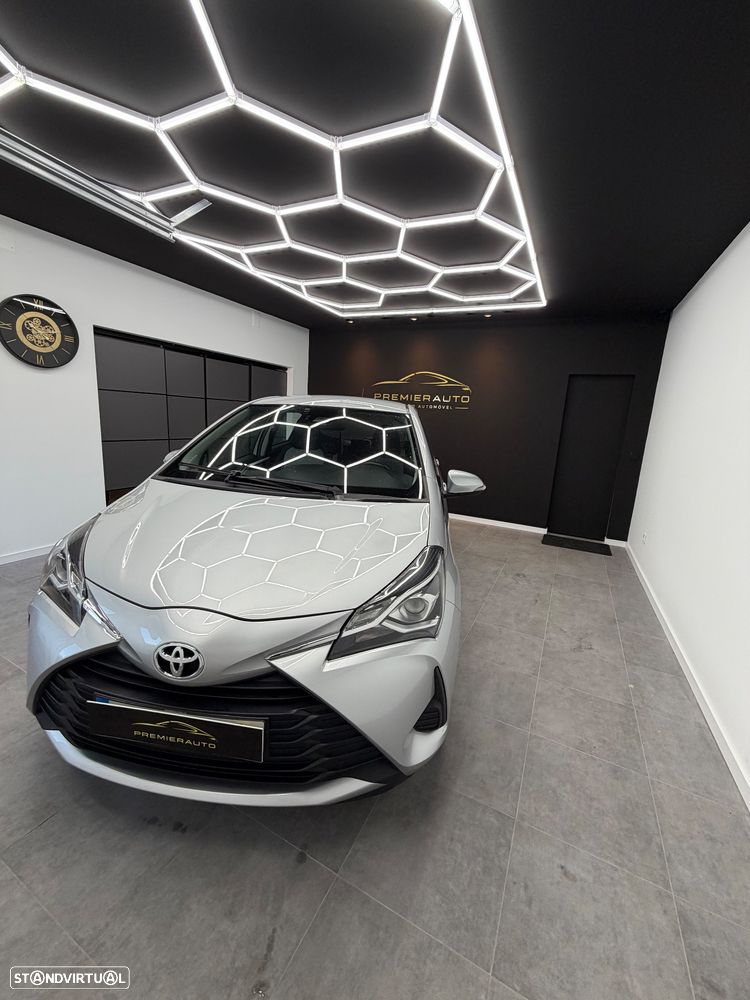 Toyota Yaris 1.0 VVT-i Exclusive - 4