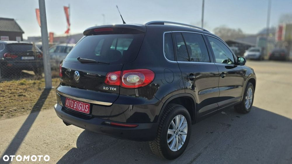 Volkswagen Tiguan - 8