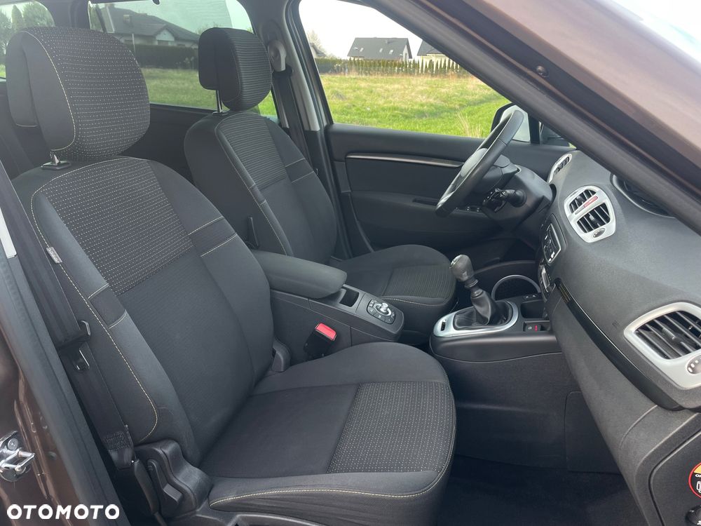 Renault Grand Scenic Gr 1.4 16V TCE Privilege - 18