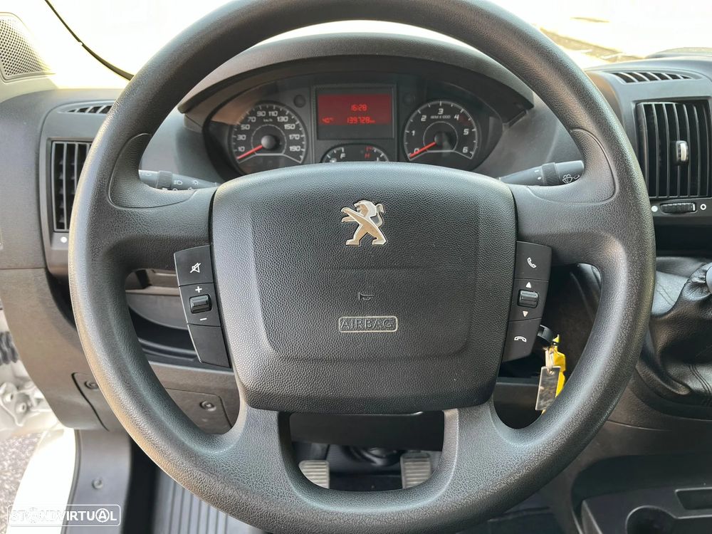 Peugeot Boxer | 2.2 HDI | 3 Lug. - 18
