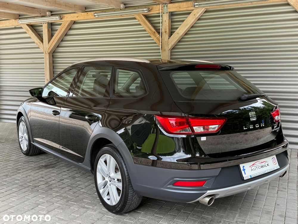 Seat Leon 1.8 TSI Start&Stop DSG XCELLENCE - 3