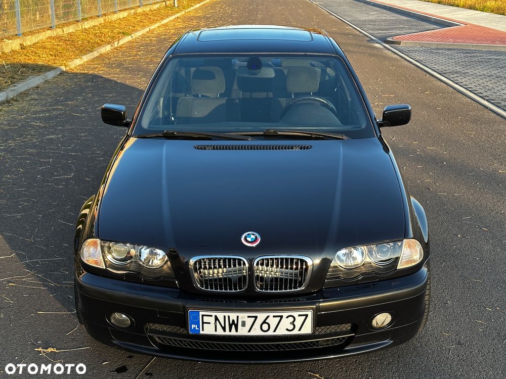 BMW Seria 3 330i - 5