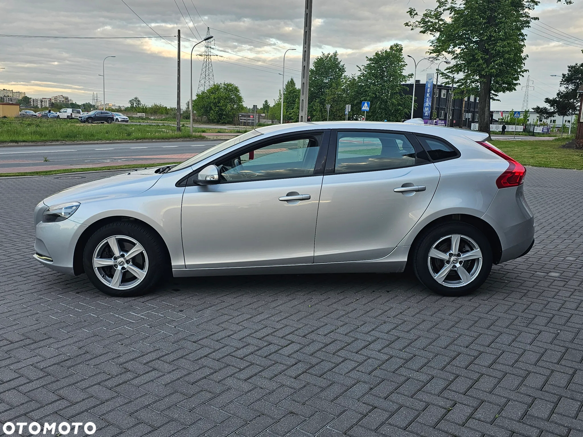 Volvo V40 T2 Summum - 5