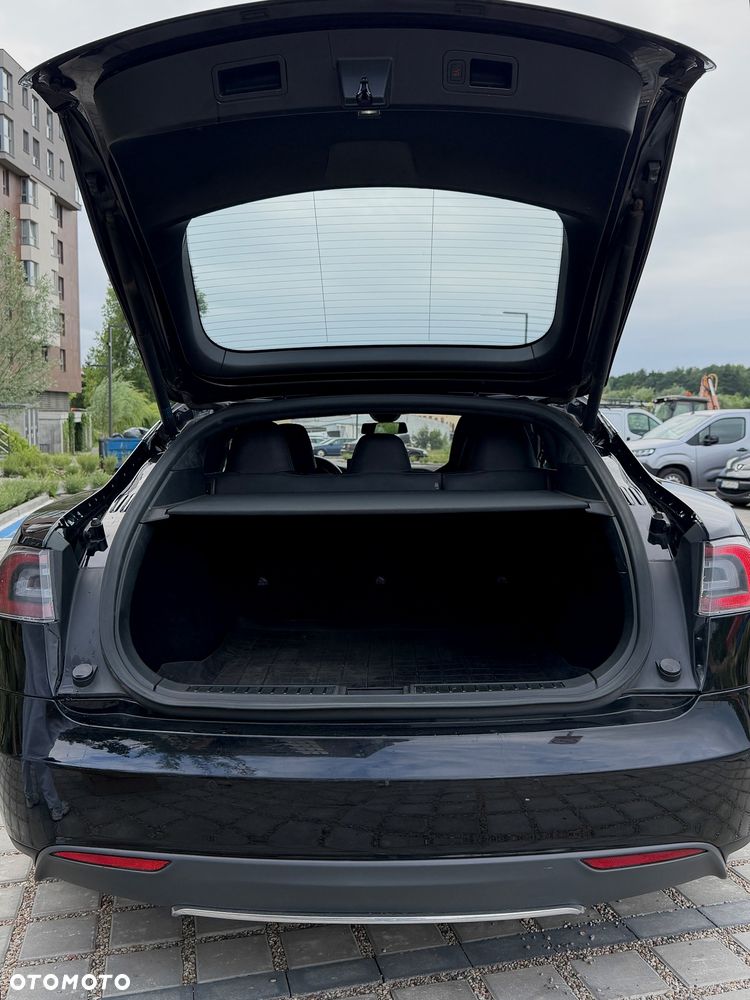 Tesla Model S 70 D - 6