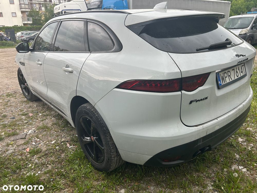 Jaguar F-Pace - 1