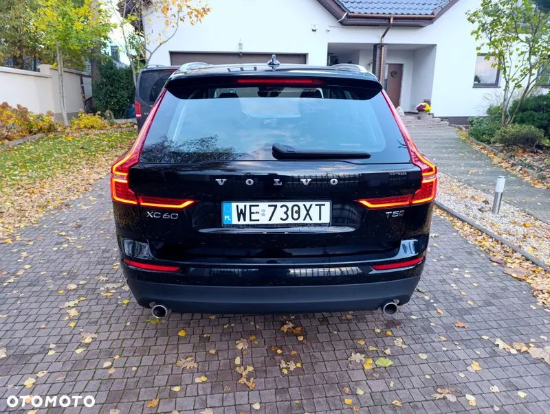 Volvo XC 60 T5 AWD Momentum Pro - 10