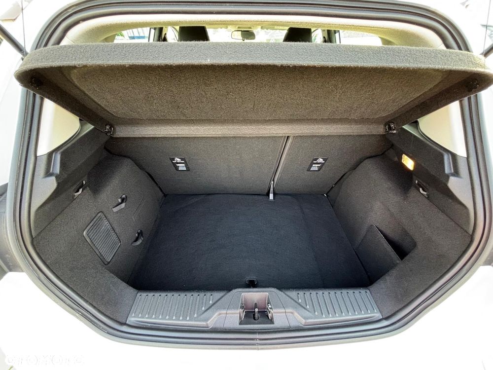 Ford Fiesta 1.1 Connected ASS - 23