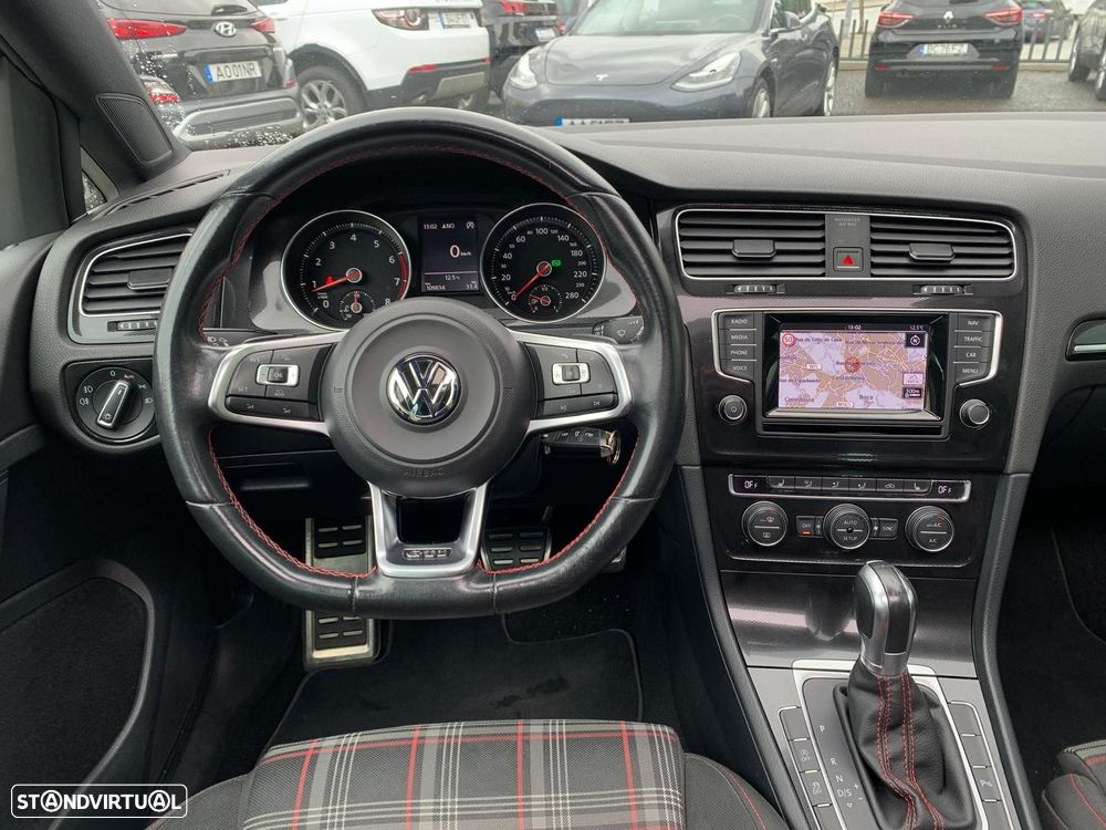 VW Golf 2.0 TSi GTi DSG Performance - 21
