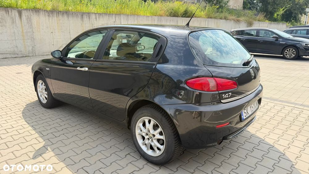 Alfa Romeo 147 - 3