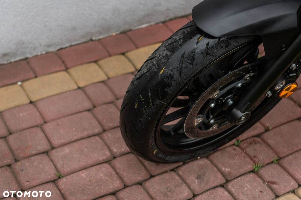 Yamaha MT - 12