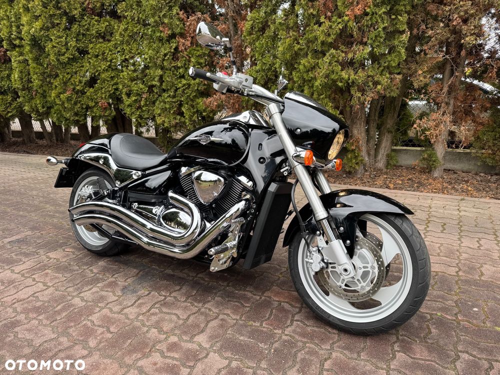 Suzuki Intruder - 3