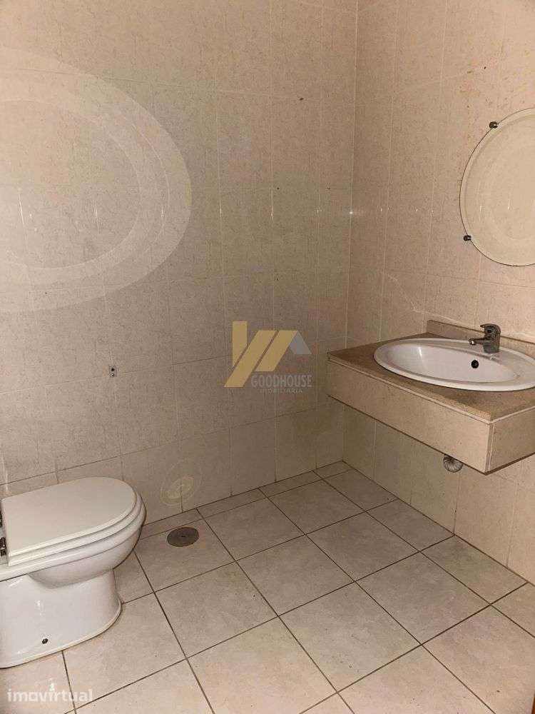 Apartamento T3 com boas áreas - Grande imagem: 5/12