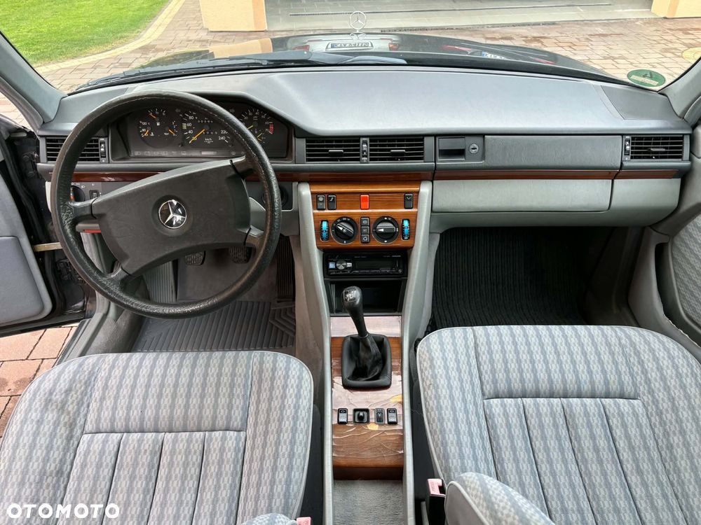 Mercedes-Benz W124 (1984-1993) - 7