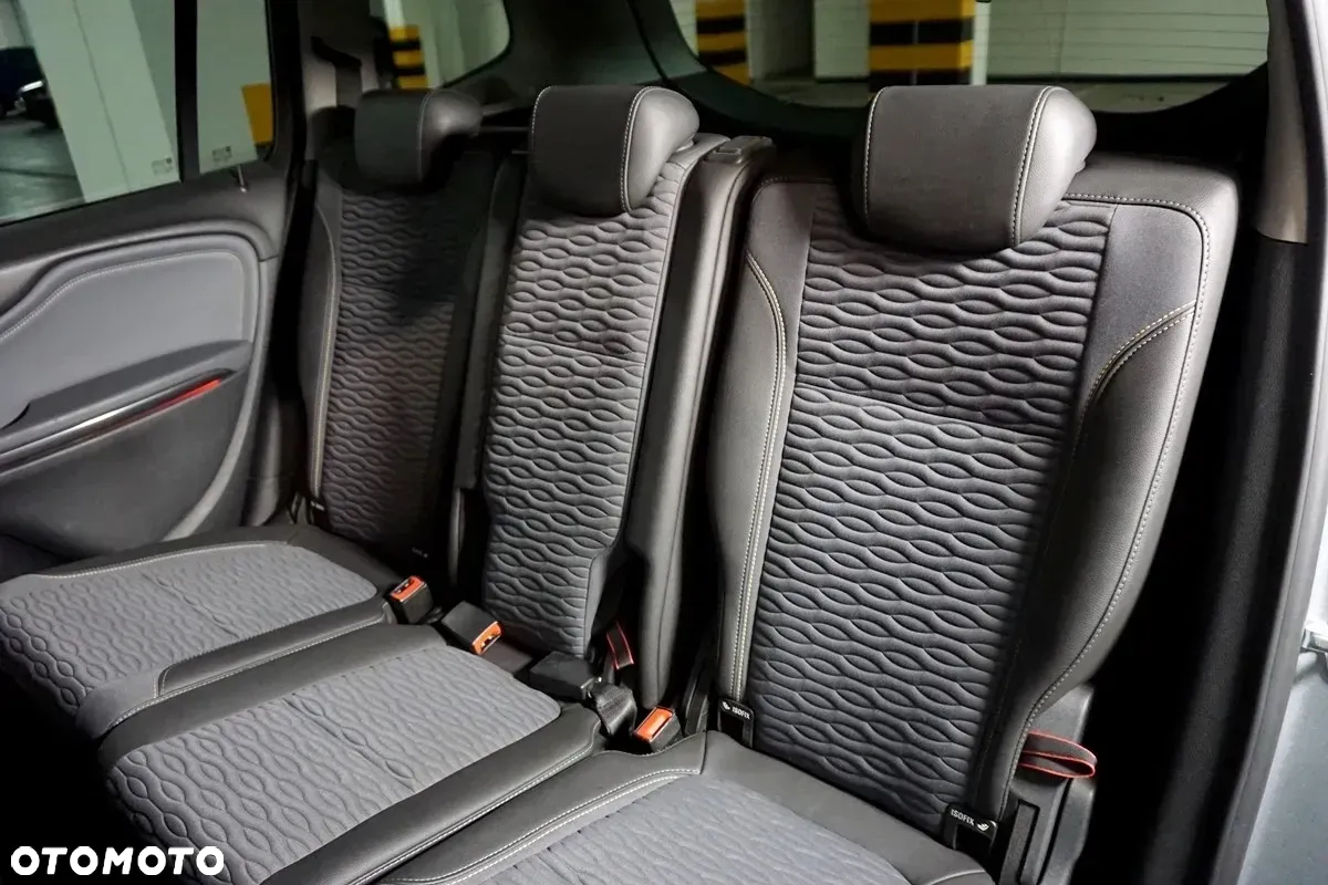 Opel Zafira - 32