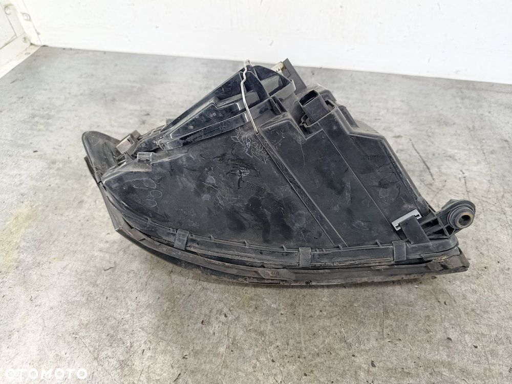 LAMPA PRZÓD LEWA AUDI A2 8Z - 2