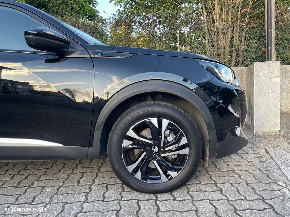 Peugeot e-2008 GT Pack - 11