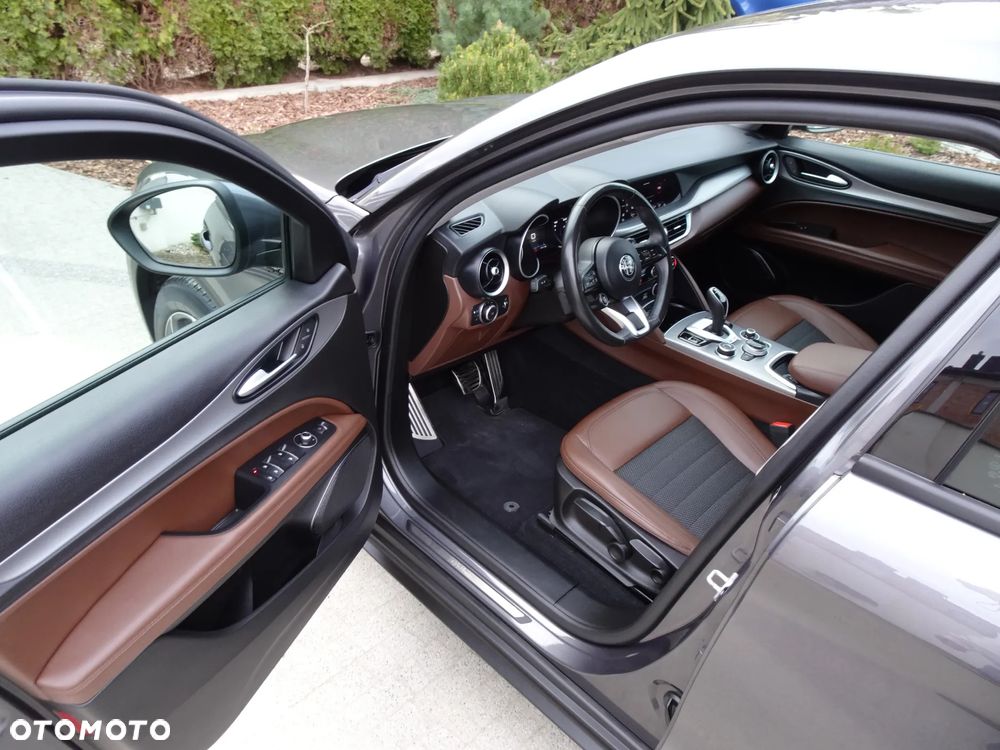 Alfa Romeo Stelvio 2.0 Turbo Sprint Q4 - 20