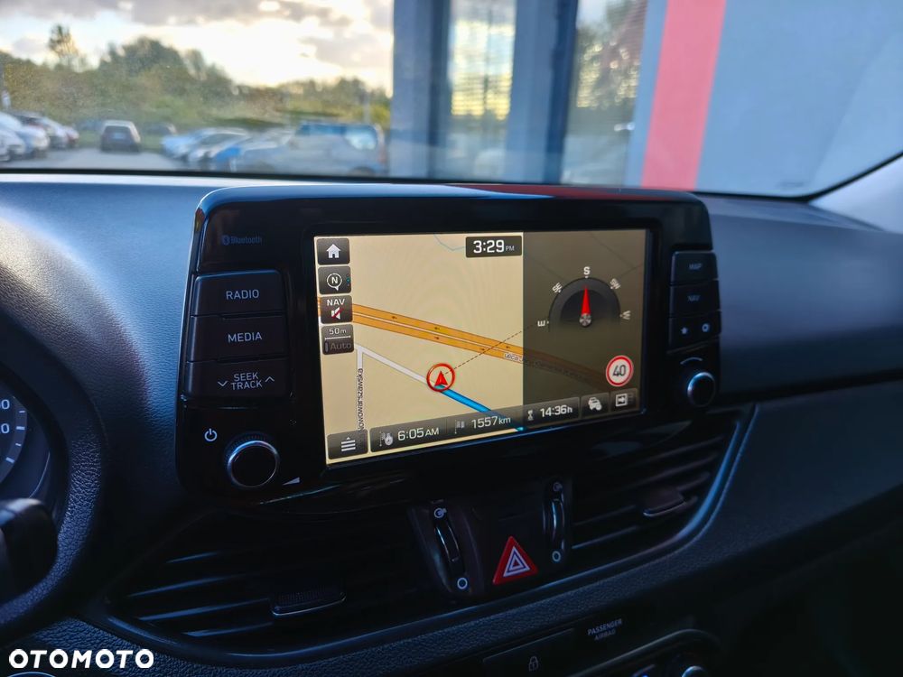 Hyundai i30 Fastback 1.0 T-GDI Comfort - 12