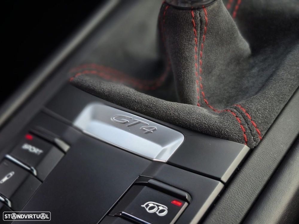 Porsche Cayman GT4 - 54