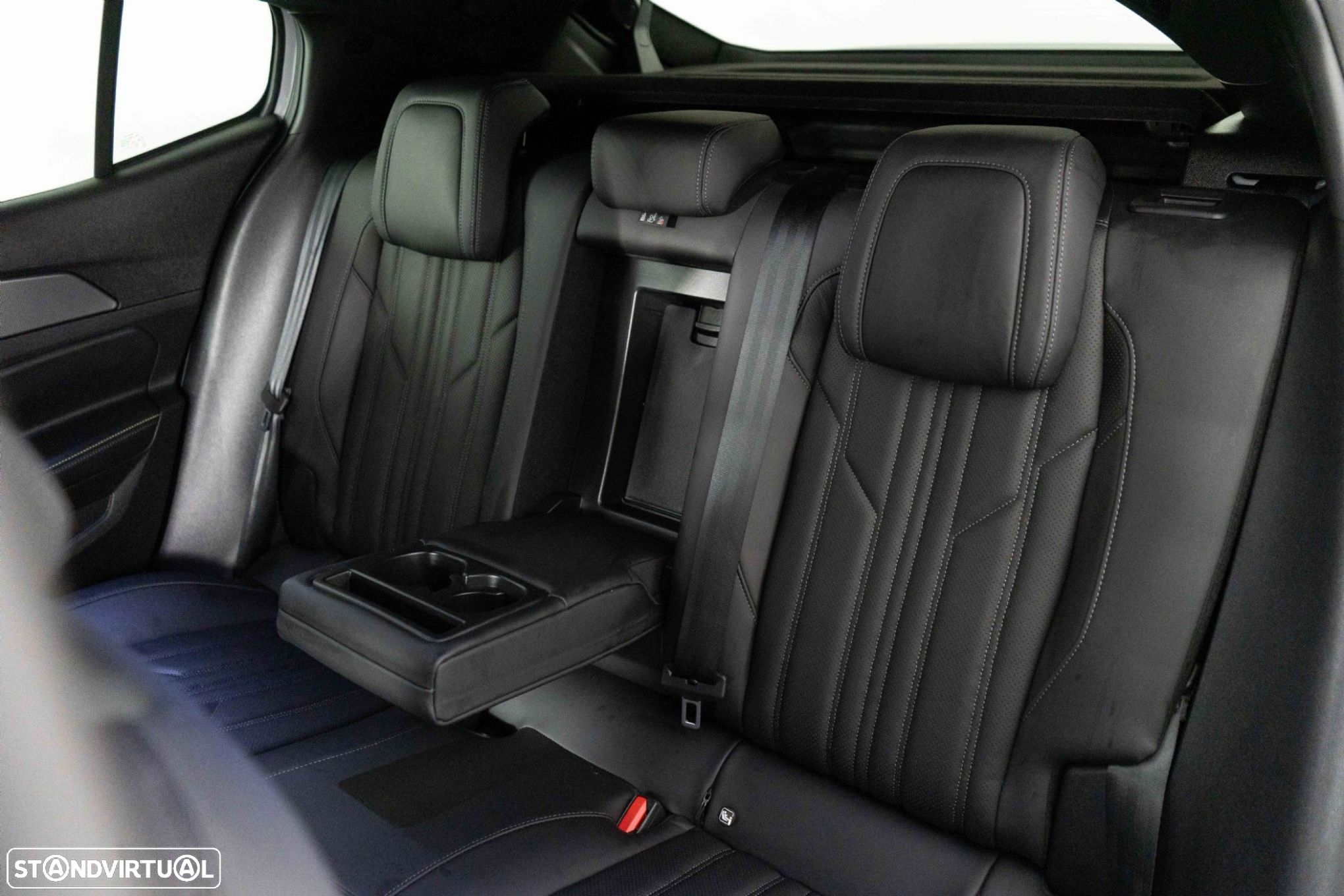 Peugeot 408 1.6 Hybrid GT e-EAT8 - 9