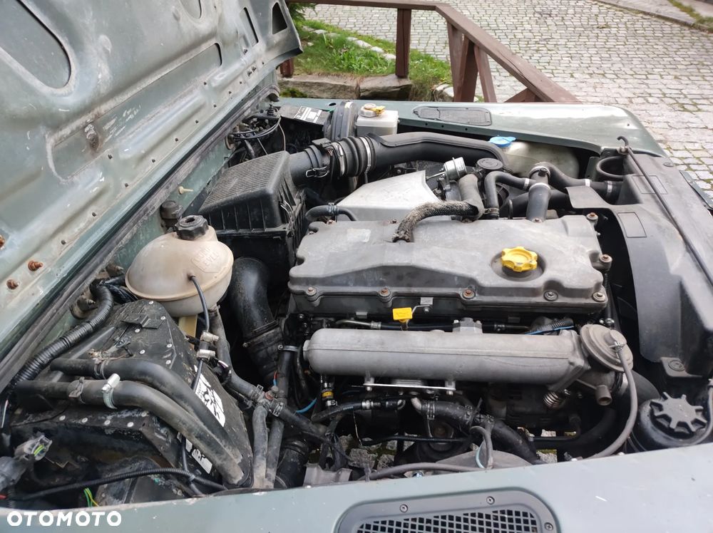 Land Rover Defender 110 2.5 TDI - 4