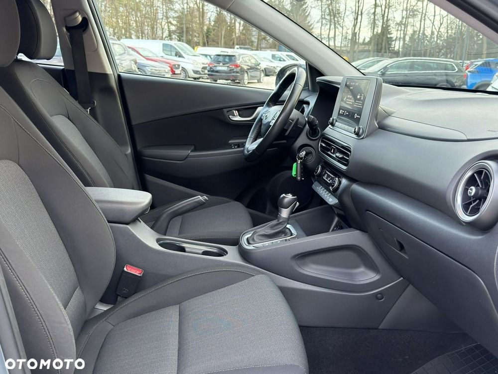 Hyundai Kona - 16