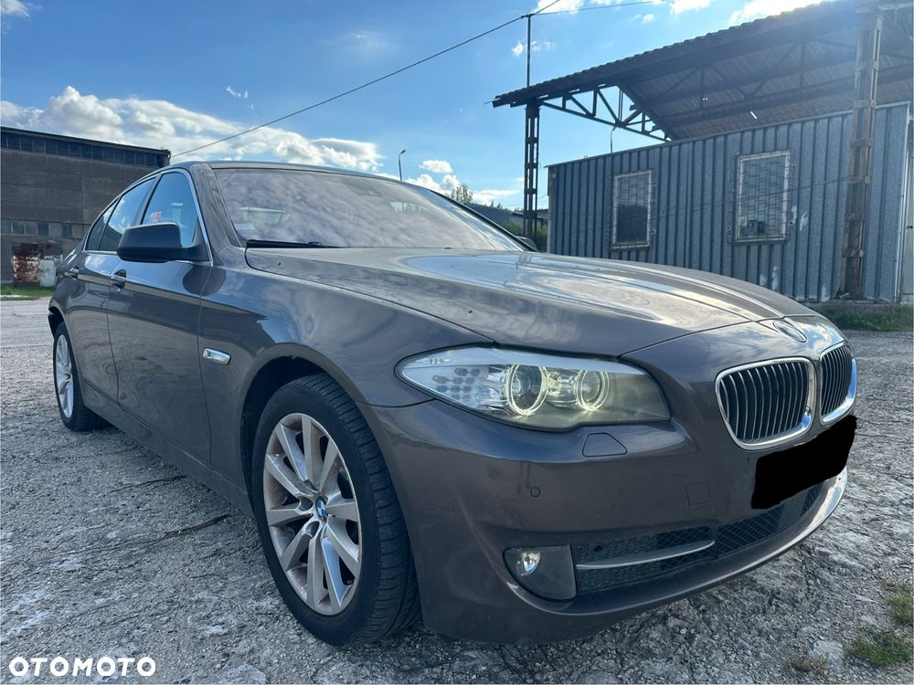 BMW Seria 5 528i - 7