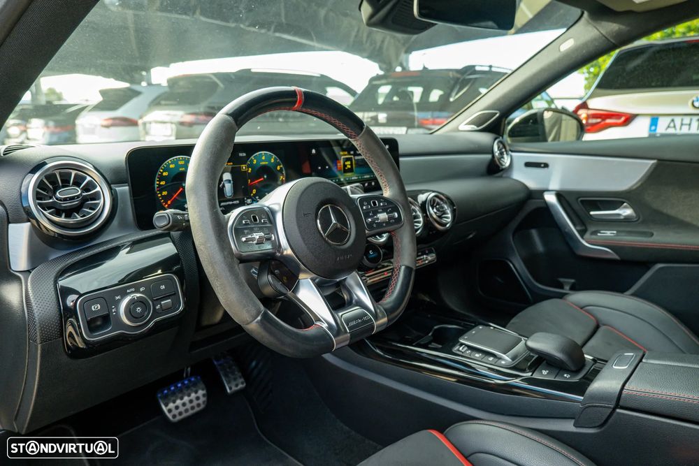 Mercedes-Benz A 35 AMG 4Matic Speedshift DCT 7G - 17