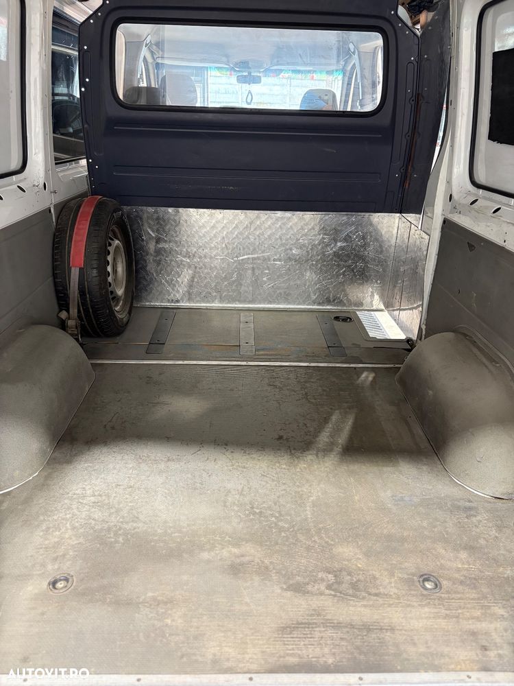 Mercedes-Benz Sprinter - 9