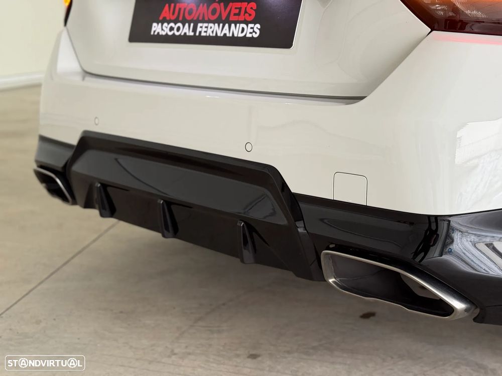 BMW M240i xDrive Auto - 15