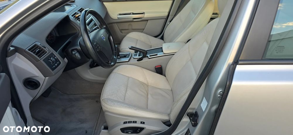 Volvo V50 - 4