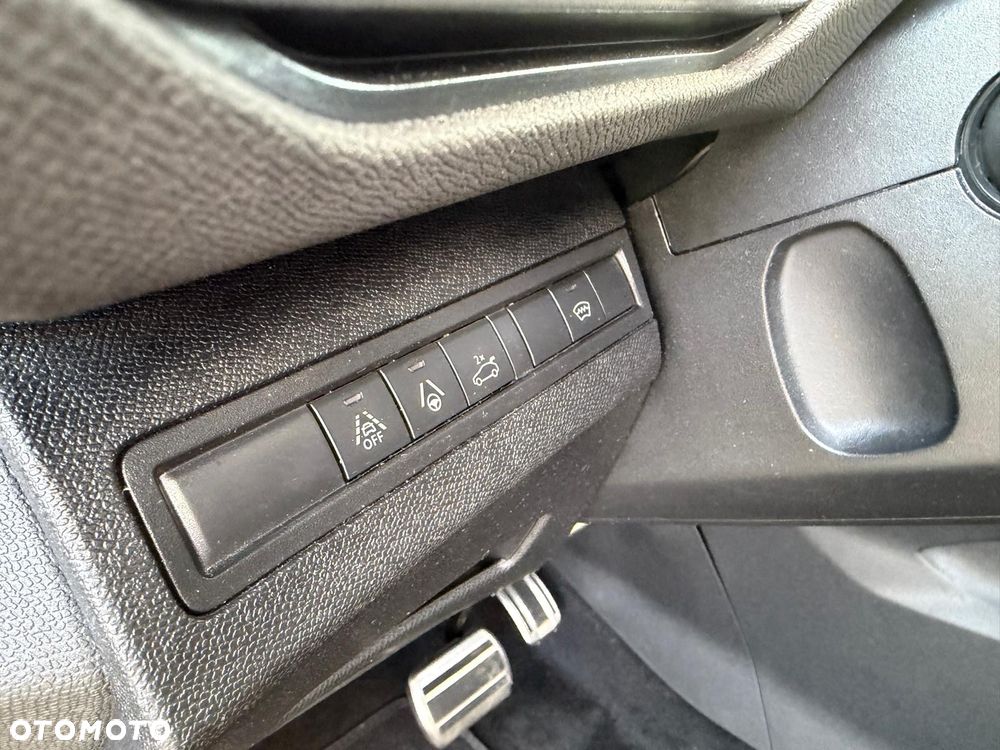 Peugeot 5008 2.0 BlueHDI GT S&S EAT8 - 15