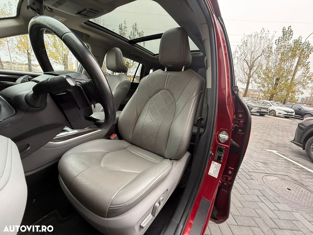 Toyota Highlander 2.5 L Dynamic Force 248CP Luxury Pearly - 26