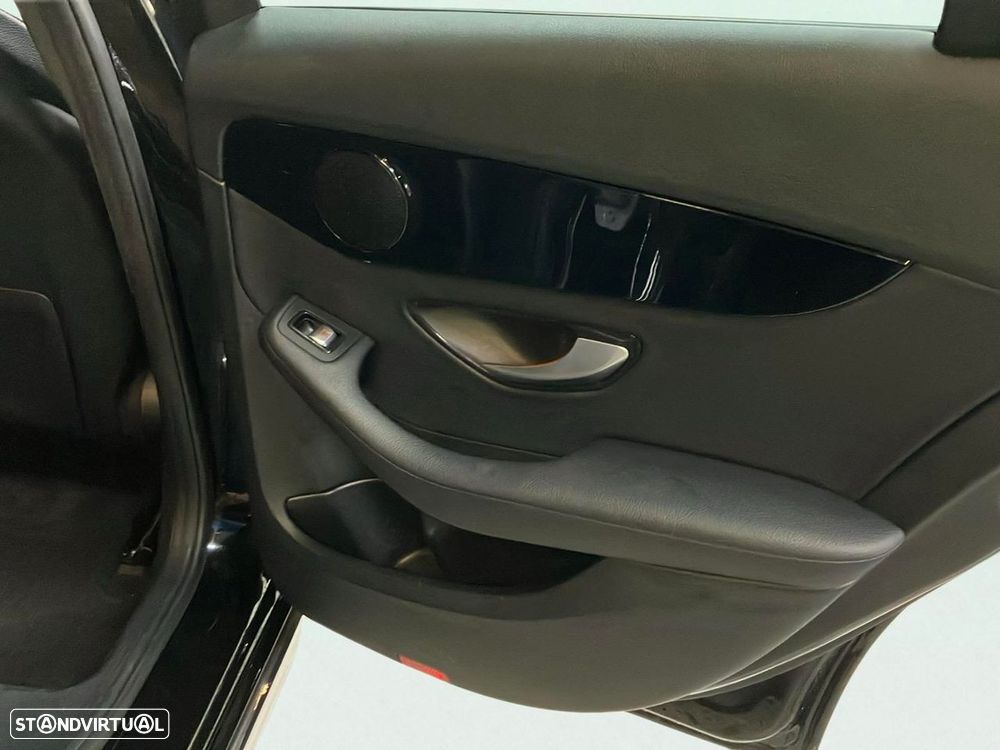 Mercedes-Benz C 300 de Avantgarde - 24