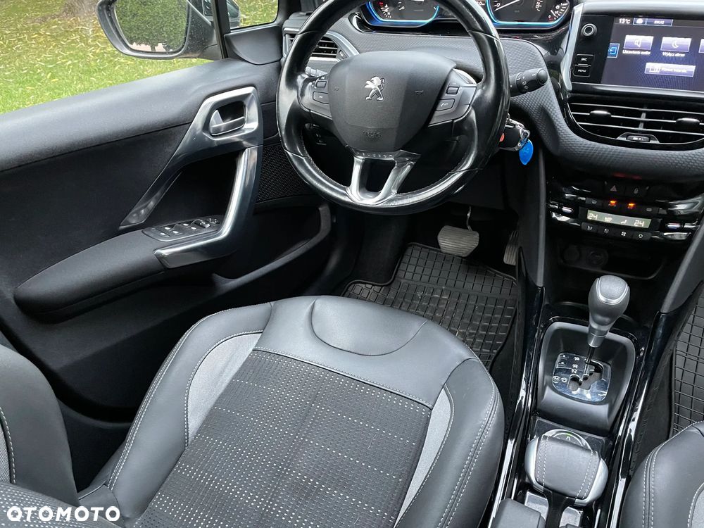 Peugeot 2008 PureTech 110 Stop&Start EAT6 Allure - 40